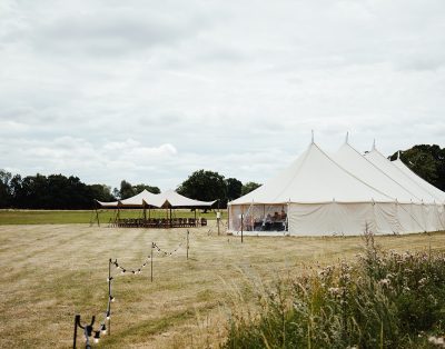 LARGE FIELD AVAILABLE FOR WEDDINGS IN BEDFORDSHIRE COUNTRYSIDE